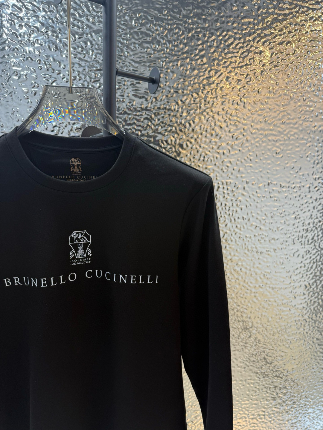 BC2025秋冬新品字母标识印花长袖套头T恤,定制柜台同步面料定制，无论版型，面料都是遵从原版开发，胸前