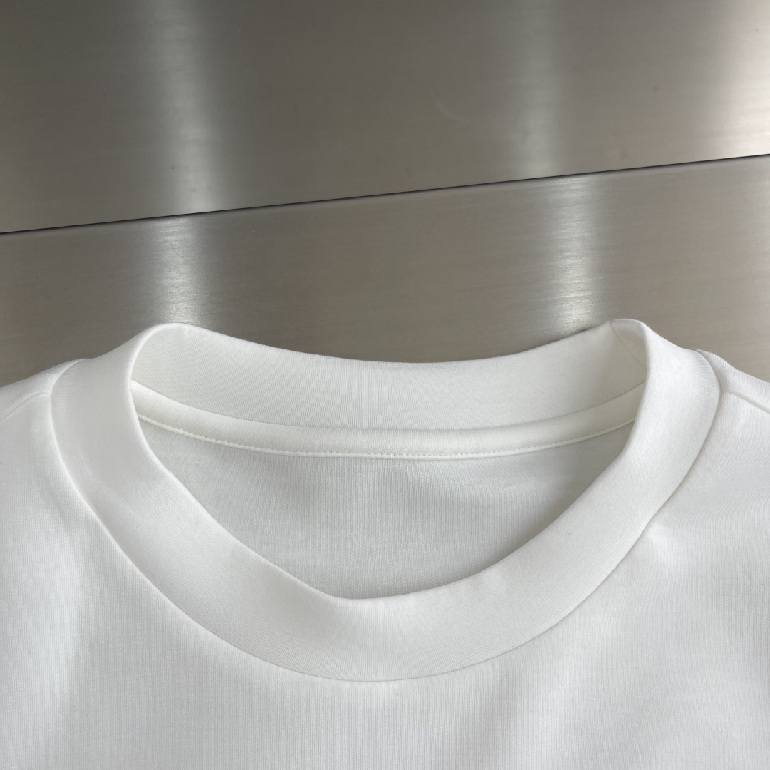 mon 2025秋冬卫衣系列尺码: M-5XL 正常版型工艺：棉莫代尔空气层。采用丝光工艺处理的双面结构