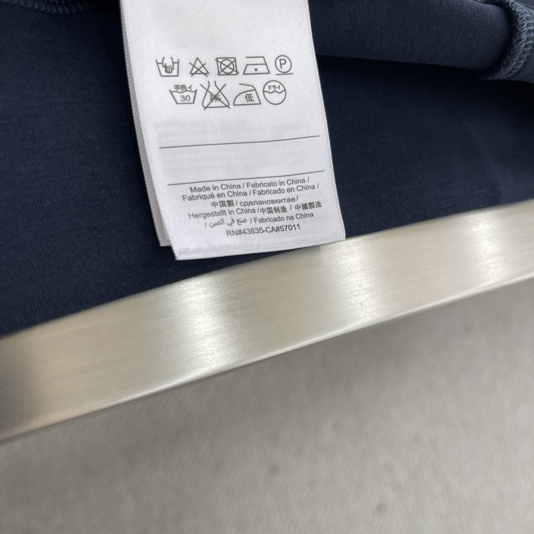 mon 2025秋冬卫衣系列尺码: M-5XL 正常版型工艺：棉莫代尔空气层。采用丝光工艺处理的双面结构