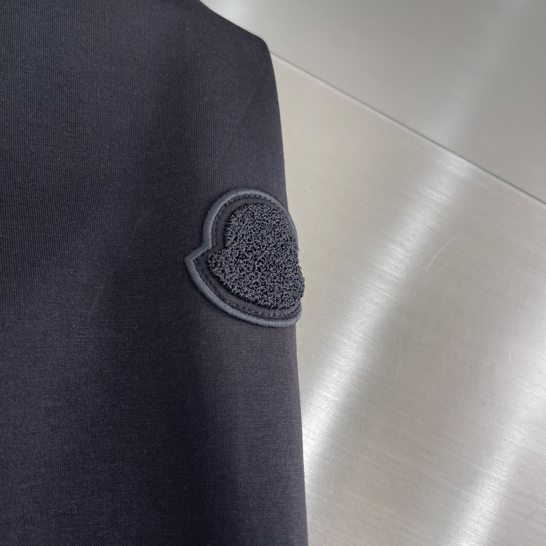 mon 2025秋冬卫衣系列尺码: M-5XL 正常版型工艺：棉莫代尔空气层。采用丝光工艺处理的双面结构