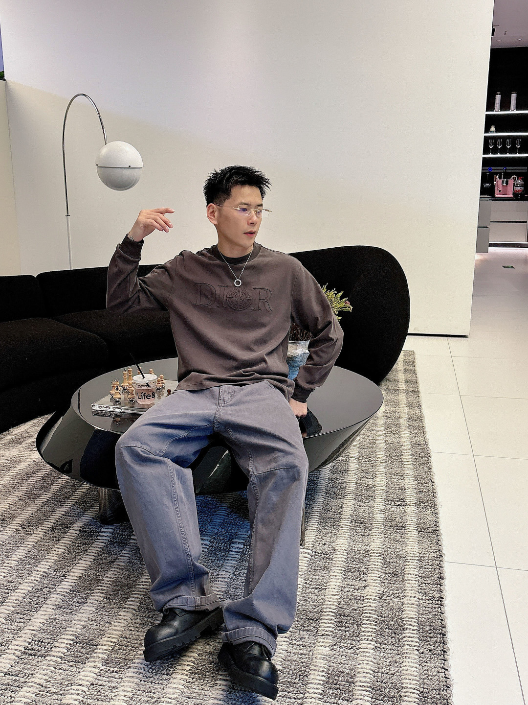 Dio 2025秋冬系列休闲长袖T恤码数：M-5XL 微阔版型潮流罗马磨毛。面料表面刷毛做磨毛工艺与特殊