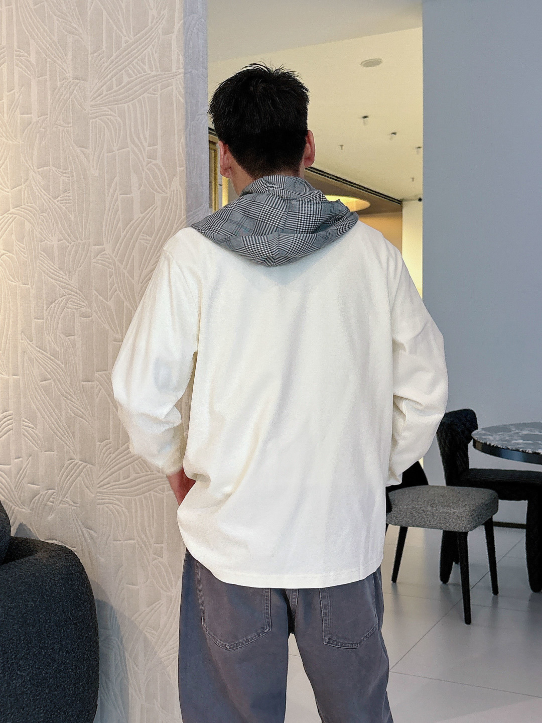 Dio 2025秋冬系列休闲长袖T恤码数：M-5XL 微阔版型潮流罗马磨毛。面料表面刷毛做磨毛工艺与特殊