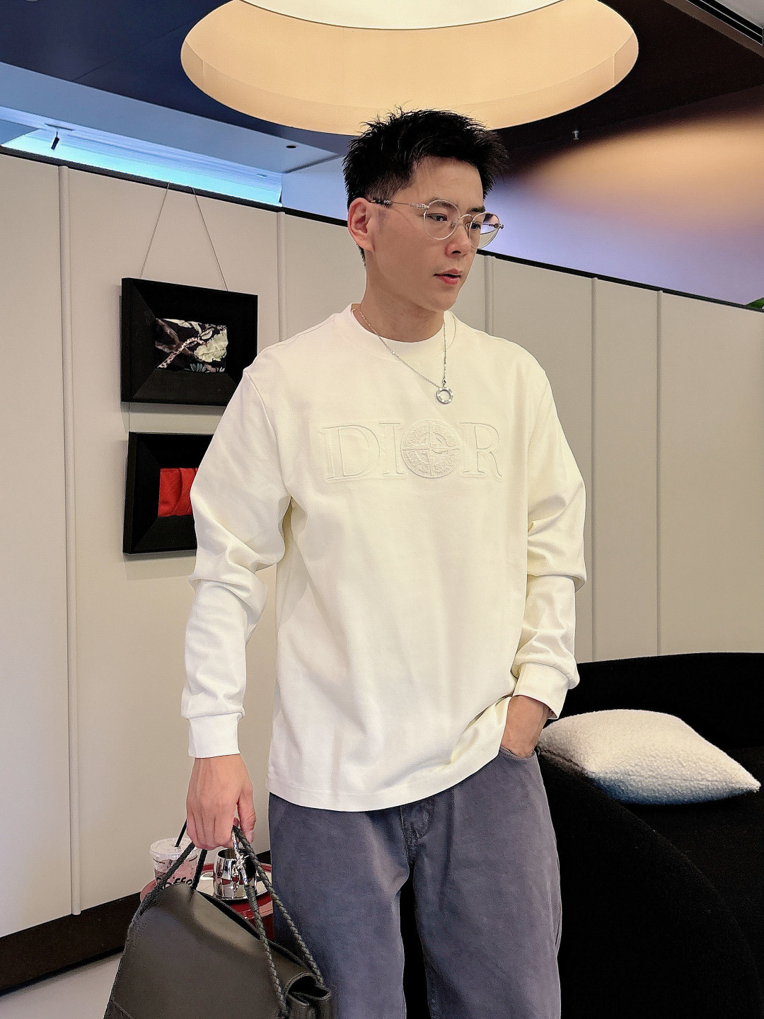 Dio 2025秋冬系列休闲长袖T恤码数：M-5XL 微阔版型潮流罗马磨毛。面料表面刷毛做磨毛工艺与特殊