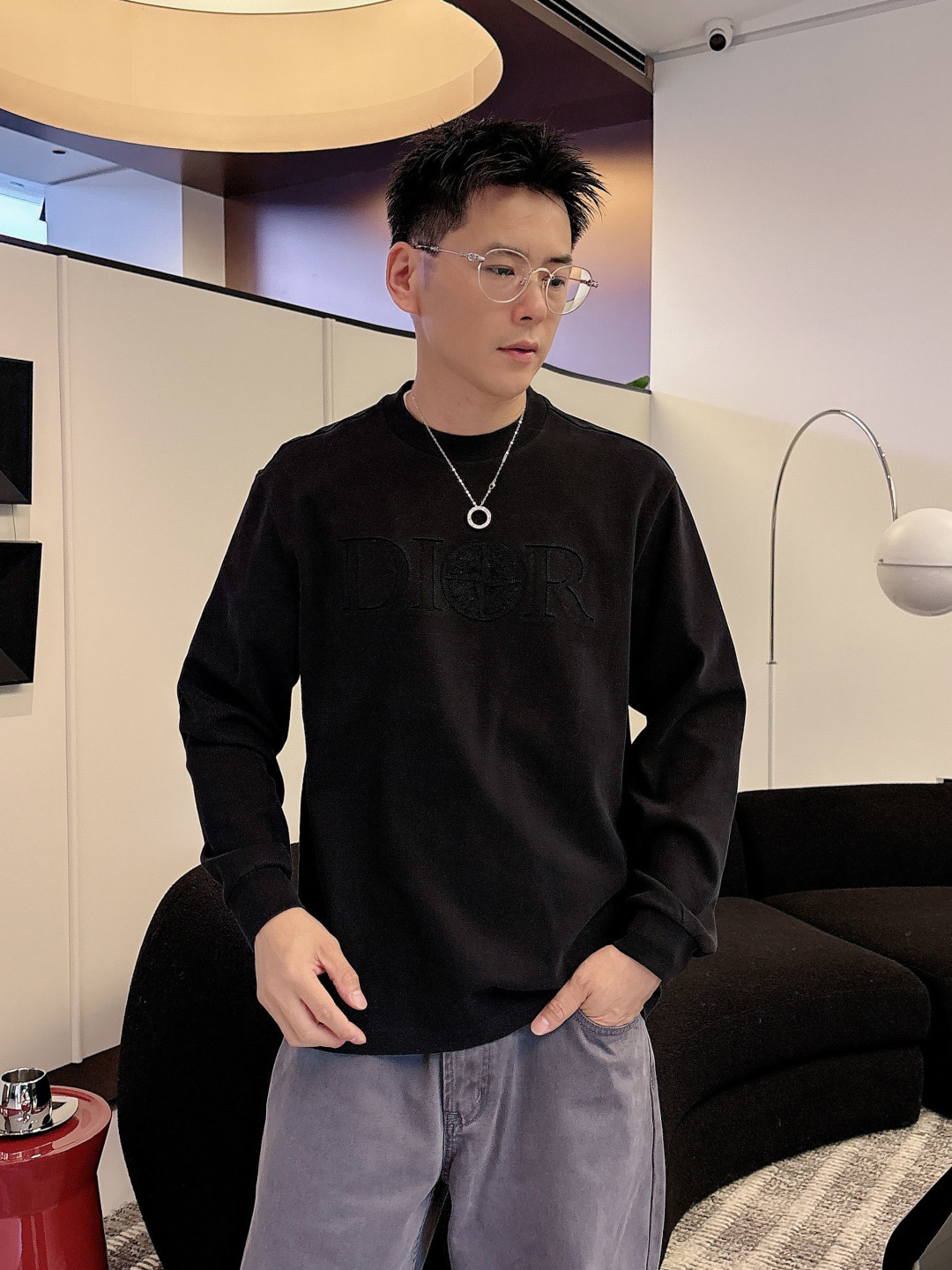 Dio 2025秋冬系列休闲长袖T恤码数：M-5XL 微阔版型潮流罗马磨毛。面料表面刷毛做磨毛工艺与特殊