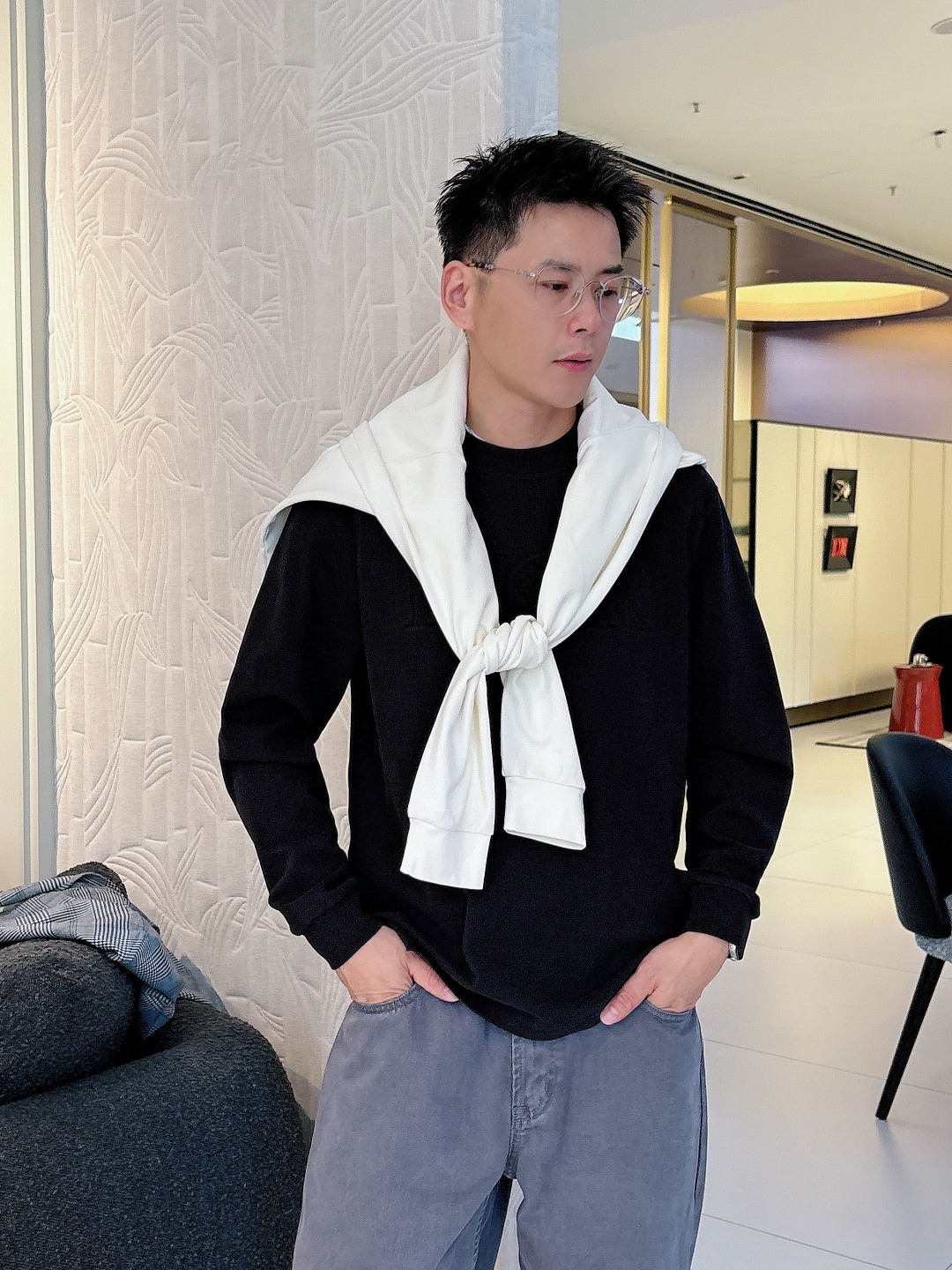 Dio 2025秋冬系列休闲长袖T恤码数：M-5XL 微阔版型潮流罗马磨毛。面料表面刷毛做磨毛工艺与特殊