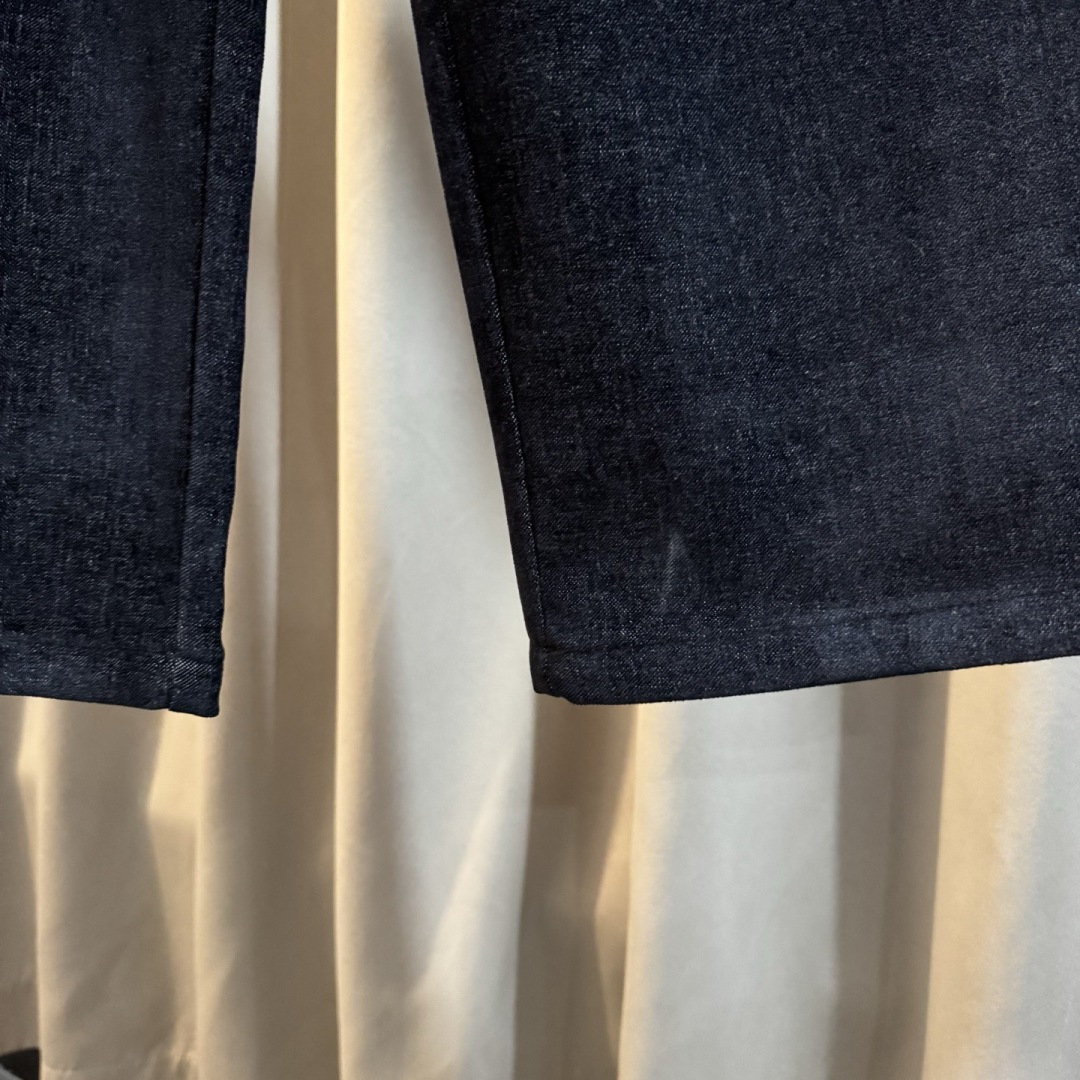 MM6🌟秋冬新款休闲裤🆕采用优质面料，具有质感，松紧腰带设计，超级时尚洋气！码数：S-XL 男女同款（加