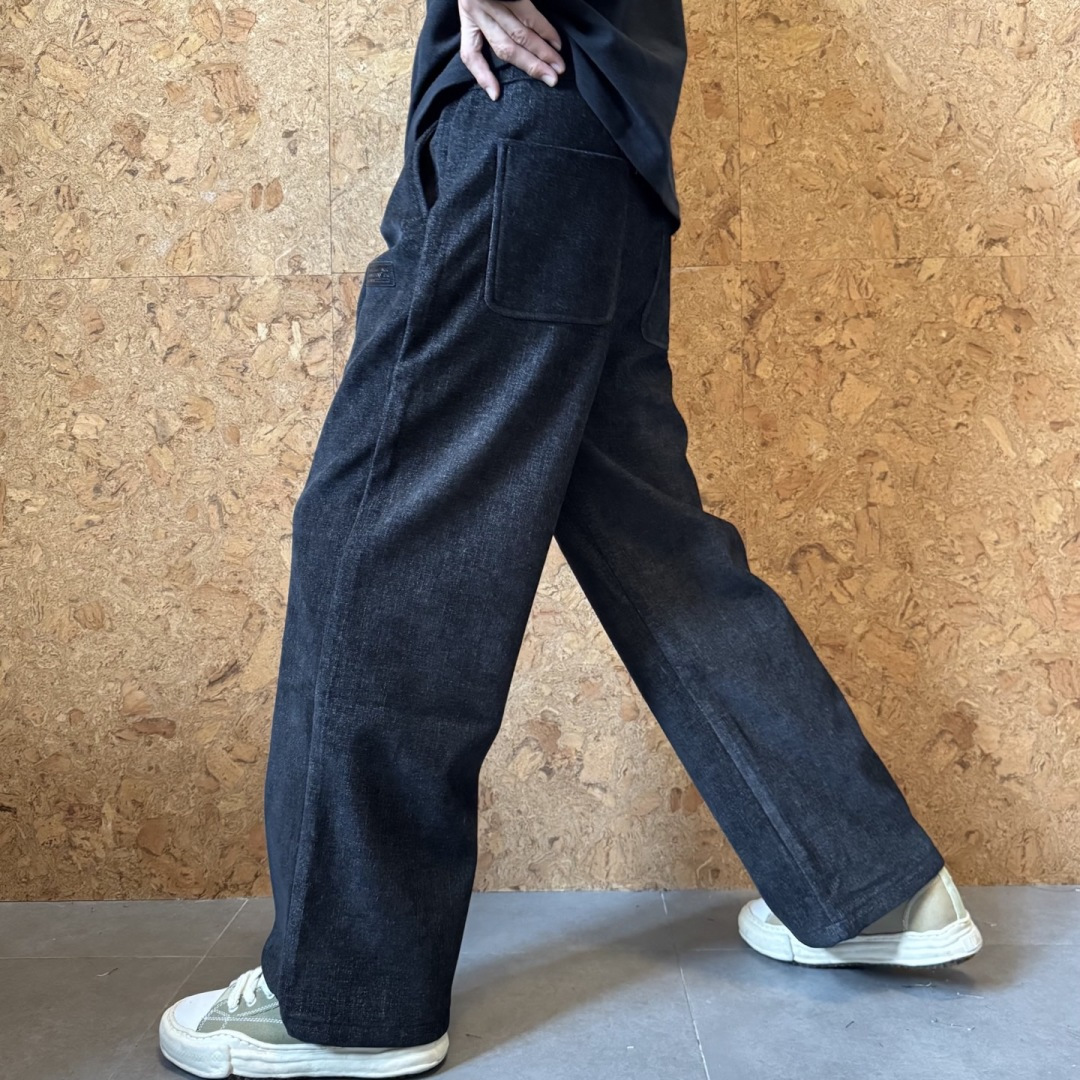 MM6🌟秋冬新款休闲裤🆕采用优质面料，具有质感，松紧腰带设计，超级时尚洋气！码数：S-XL 男女同款（加