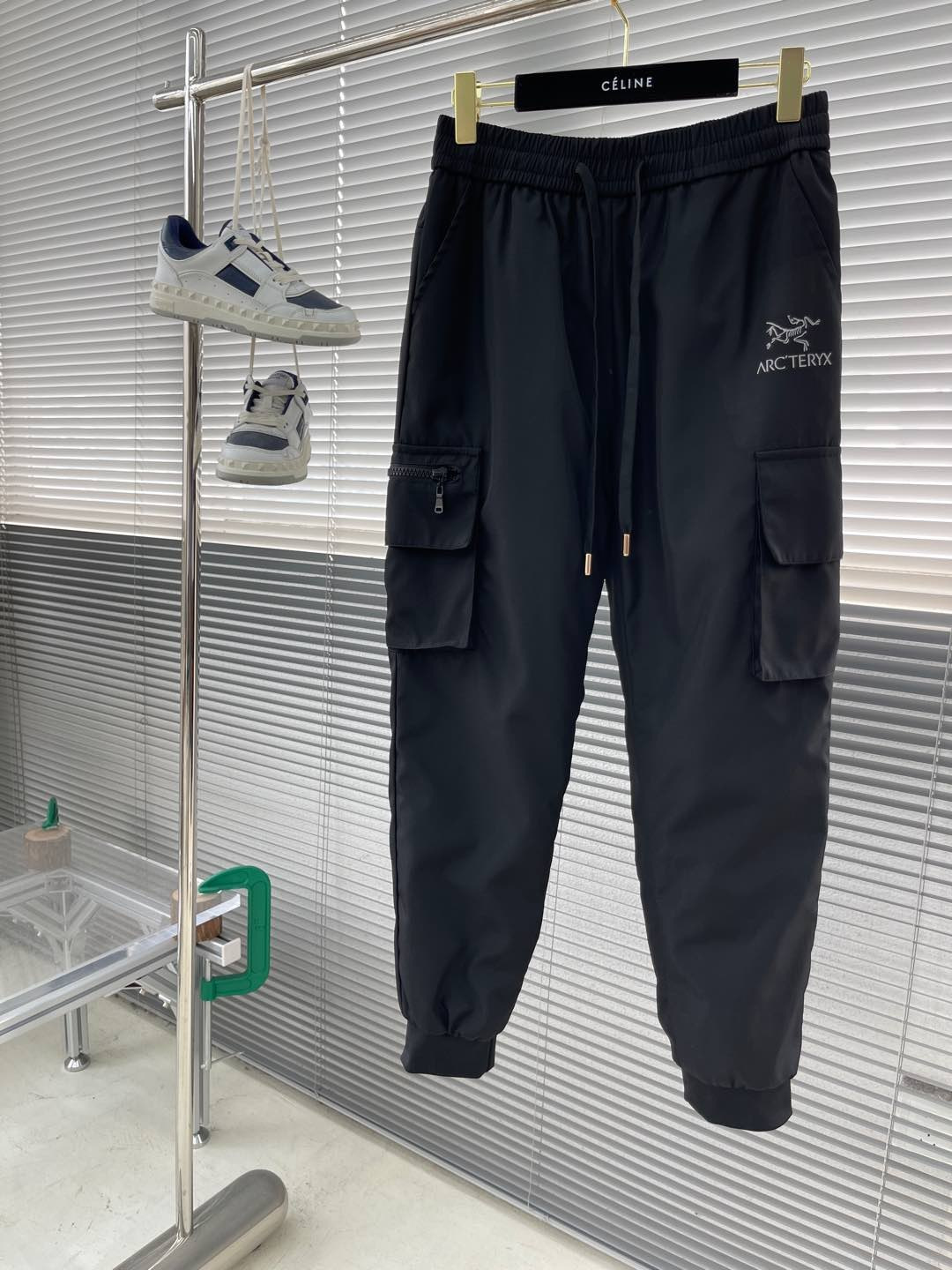 🐦 鸟家 24冬季保暖神器 男士羽绒裤 超有型 定制白鸭绒防钻绒面料、蓬松度极好，填充物饱满，轻便不压身