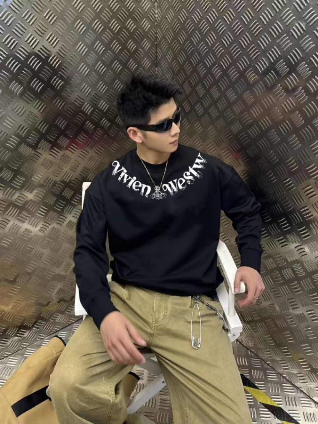 西太后*Vivienne Westwood 2025冬季新款 个性字母logo印花 定制面料400g 圆