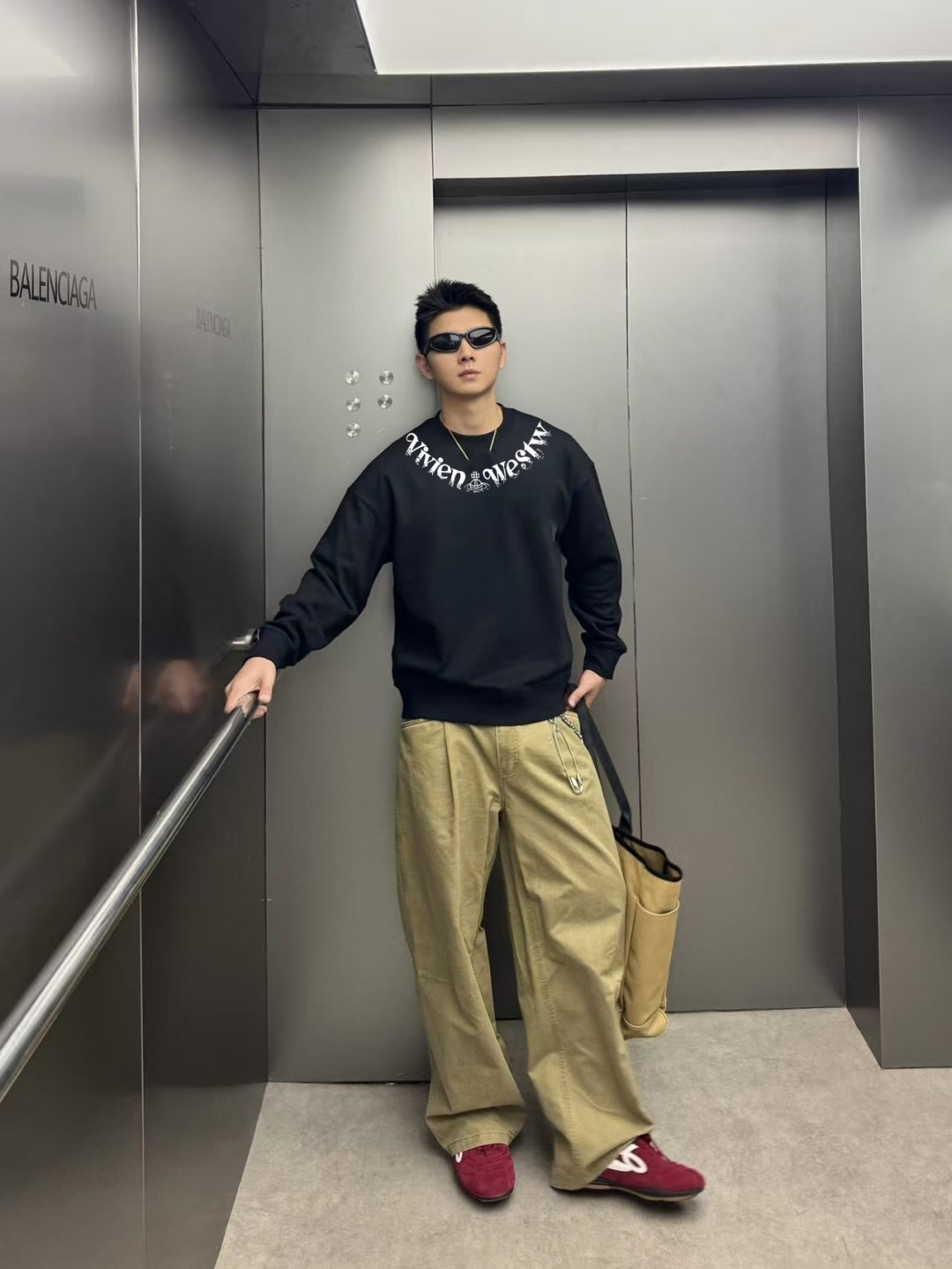 西太后*Vivienne Westwood 2025冬季新款 个性字母logo印花 定制面料400g 圆