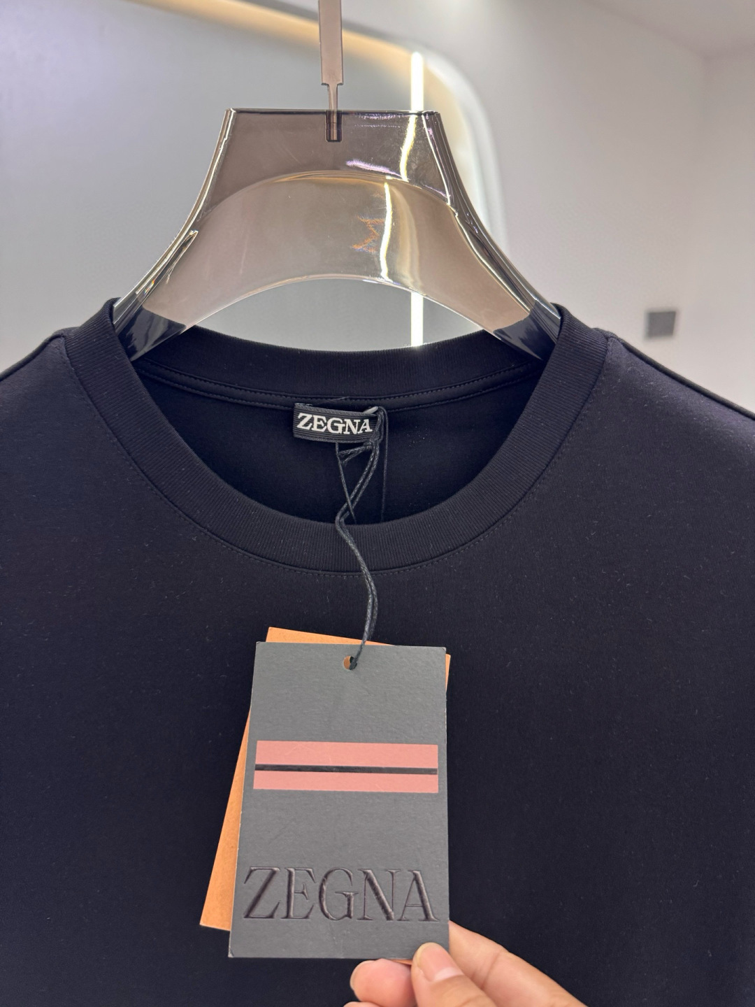 （M-XXXL）杰*亚2025早秋新品厚款素版修身款短袖T恤；定制260克专属高密水柔棉面料，真正能够做