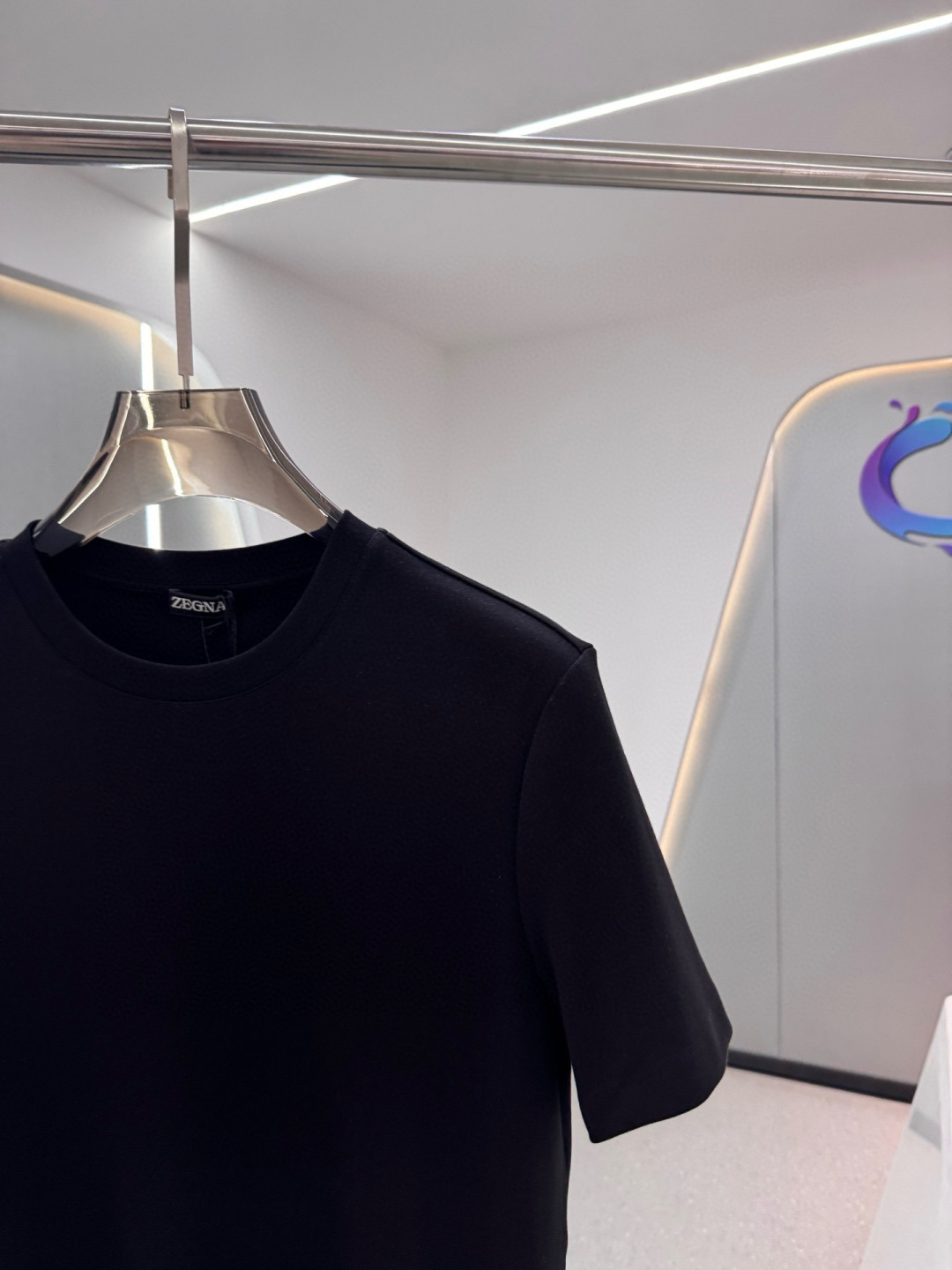 （M-XXXL）杰*亚2025早秋新品厚款素版修身款短袖T恤；定制260克专属高密水柔棉面料，真正能够做