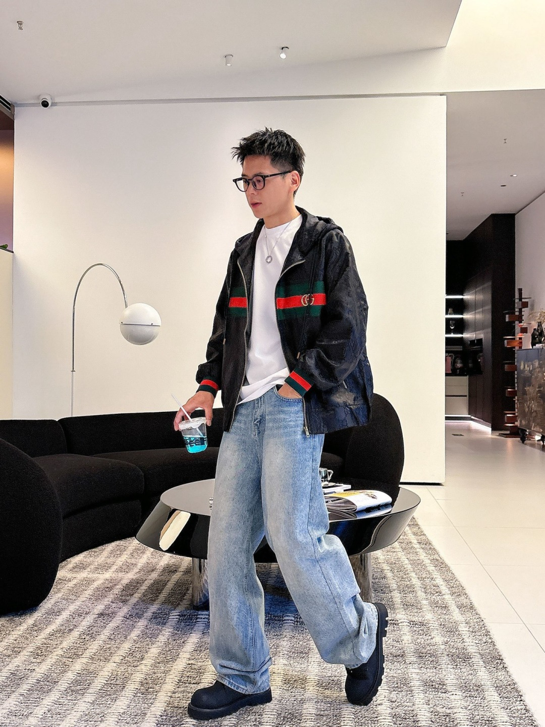 古奇 2025秋季新款夹克外套，秀场新品‼品相非常完美，舒适保暖，三标齐全色泽饱满诱人，非常出彩的设计，