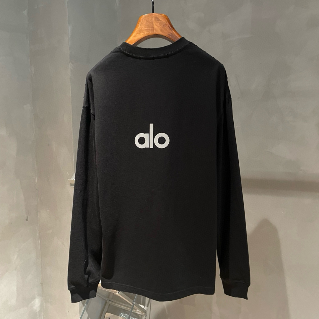 alo🌟新款秋季长袖🆕采用优质面料，手感细腻，搭配logo品牌标识，超级时尚洋气！码数:XS-XL 男女