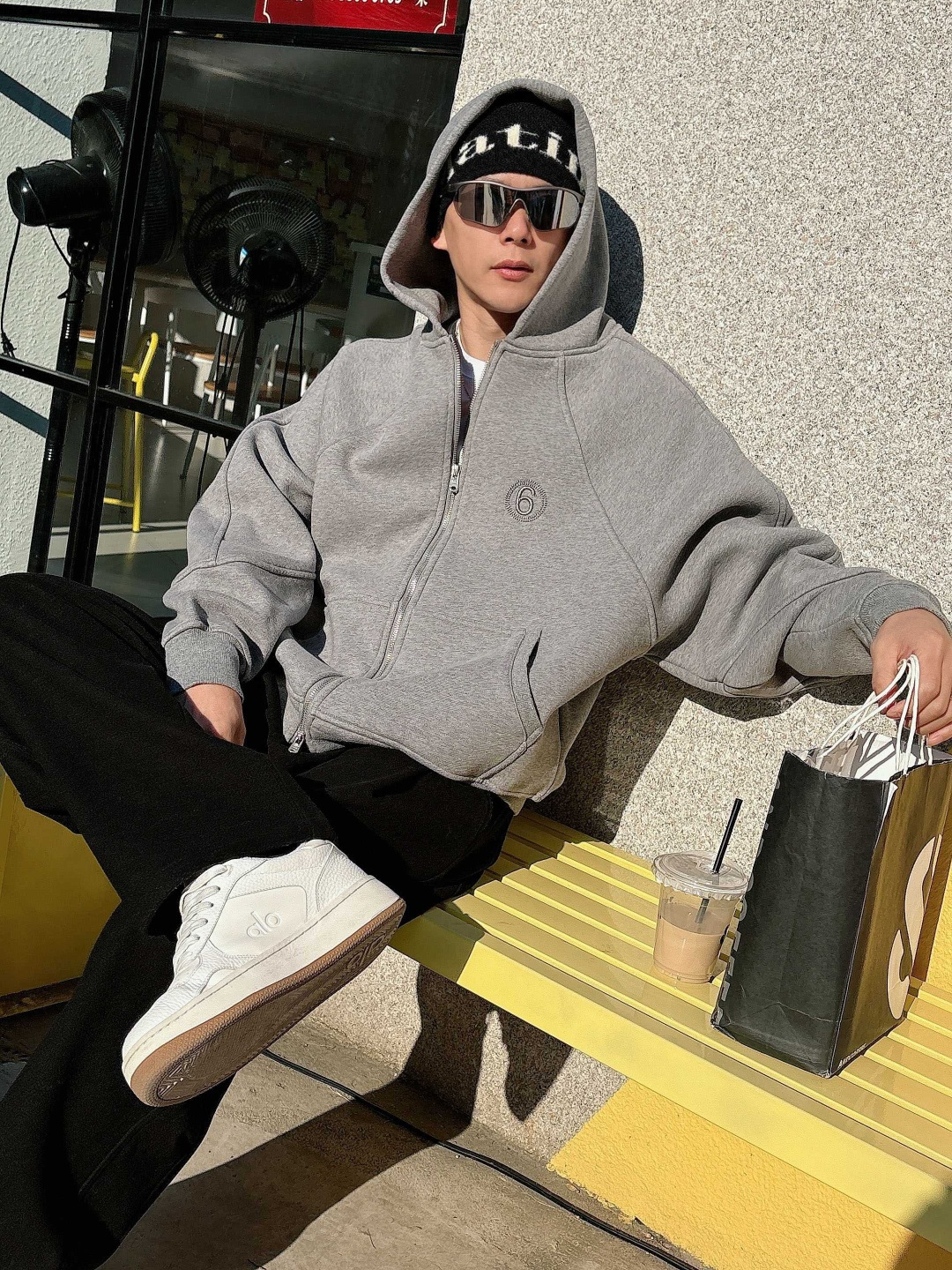 25新款加绒卫衣外套颜色：黑，灰尺码：M-3XL