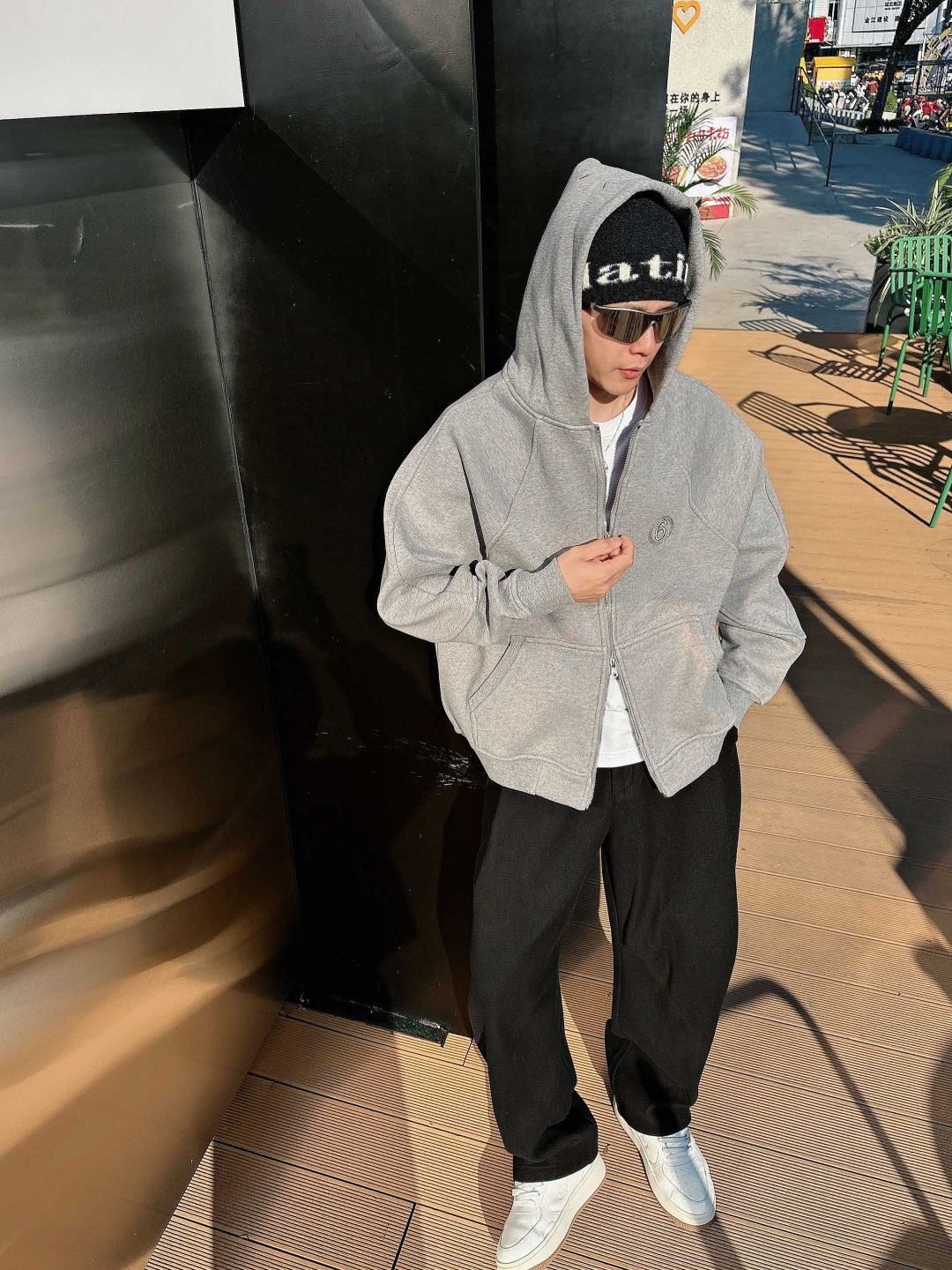 25新款加绒卫衣外套颜色：黑，灰尺码：M-3XL