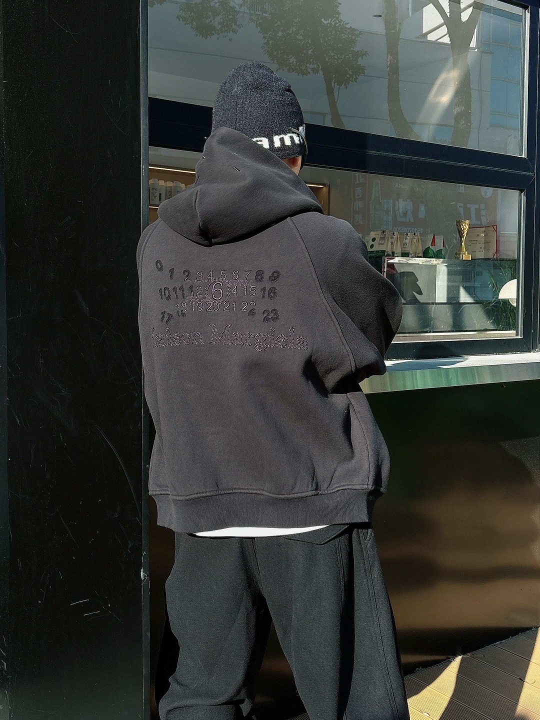 25新款加绒卫衣外套颜色：黑，灰尺码：M-3XL