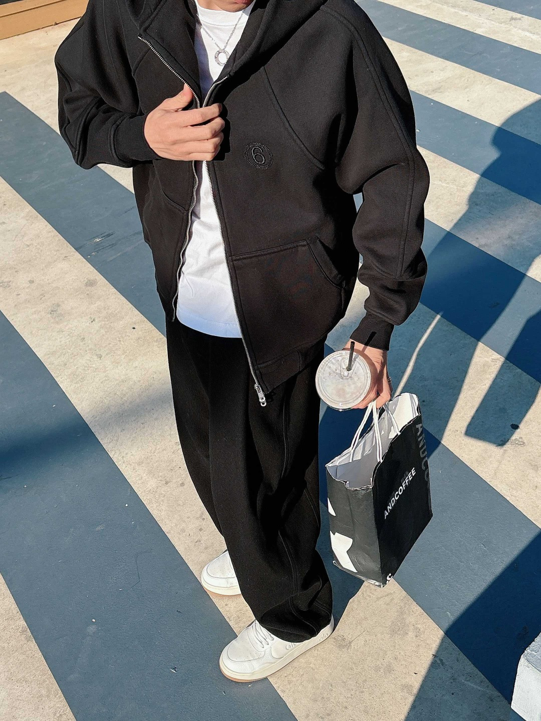 25新款加绒卫衣外套颜色：黑，灰尺码：M-3XL