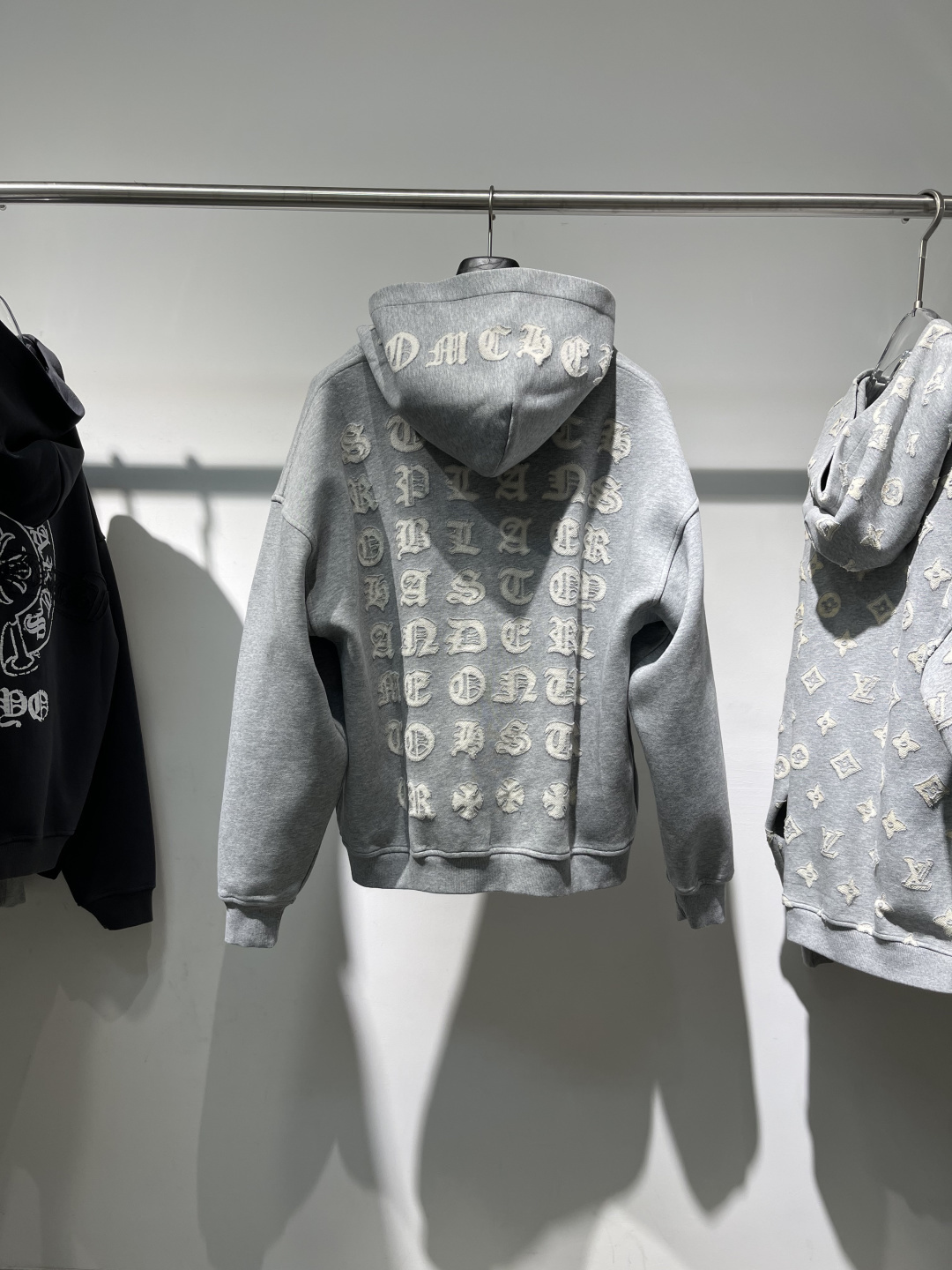 2025秋冬新款克罗心厚款烧花外套码数 ：S M L XL