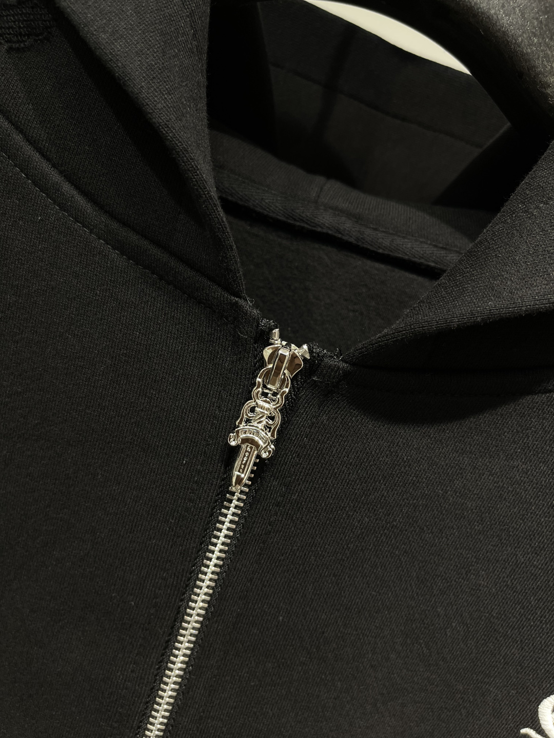 2025秋冬新款克罗心厚款烧花外套码数 ：S M L XL