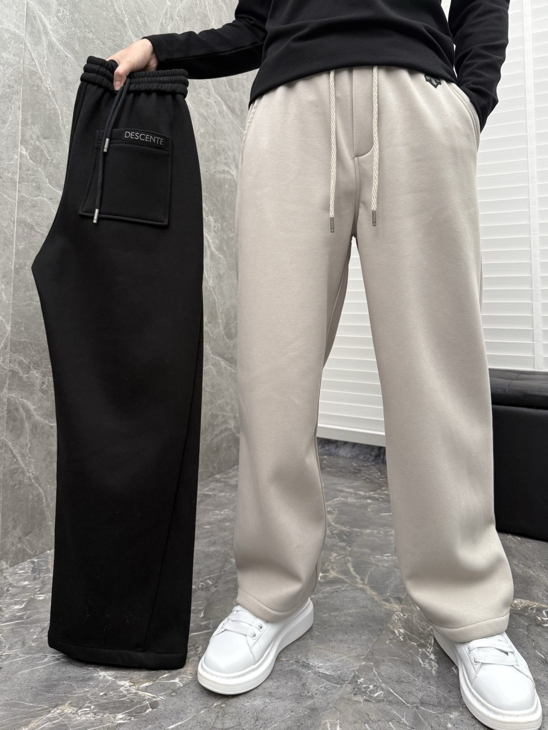 迪桑特 新款加绒休闲裤，香港洋行渠道货，高级优质面料，，细腻柔软程度非同一般。标识增添看点，处处彰显独特