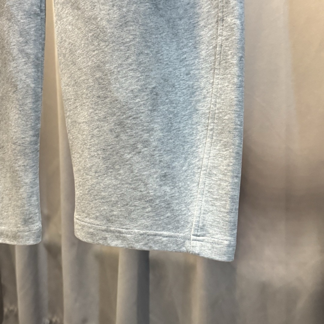 克罗心🌟秋冬新款休闲裤🆕采用优质面料，具有质感，松紧腰带设计，超级时尚洋气！码数：M-3XL 男女同款