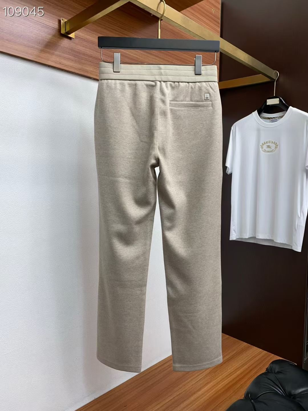 杰尼亚 2025秋冬上新高订轻奢休闲裤 现货供应 天丝+桑蚕丝+羊毛面料 抗皱免烫 舒适0压感 贴肤穿着