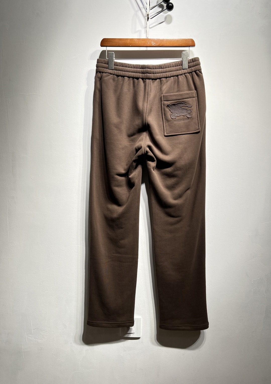 【新款加厚休闲裤】2025秋冬新款定制系列！一条好穿的裤子，必须有个舒适的版型，看一下上身的这条B家系列