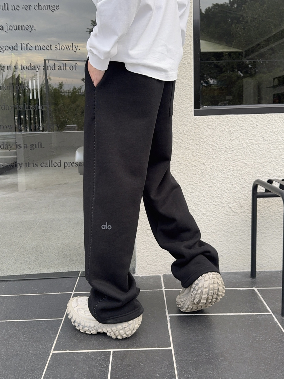 新款秋冬加绒裤子[庆祝][庆祝]码数：M-3xL颜色：黑款号：5206H