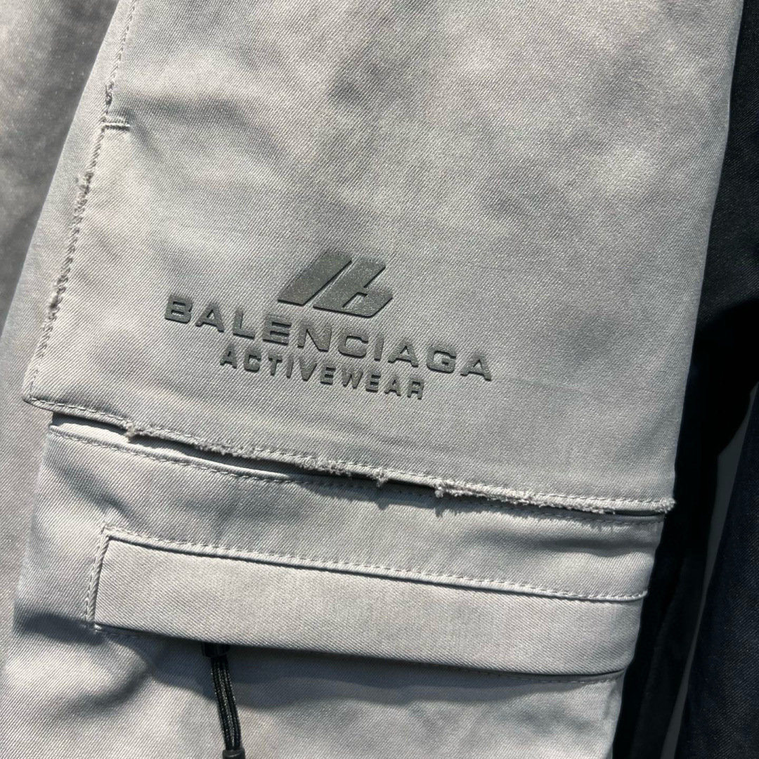 2025巴黎 秋冬新品发售！ 工装元素系列运动休闲裤精细打造！工装立体口袋设计！水洗工艺面料不易变形褪色