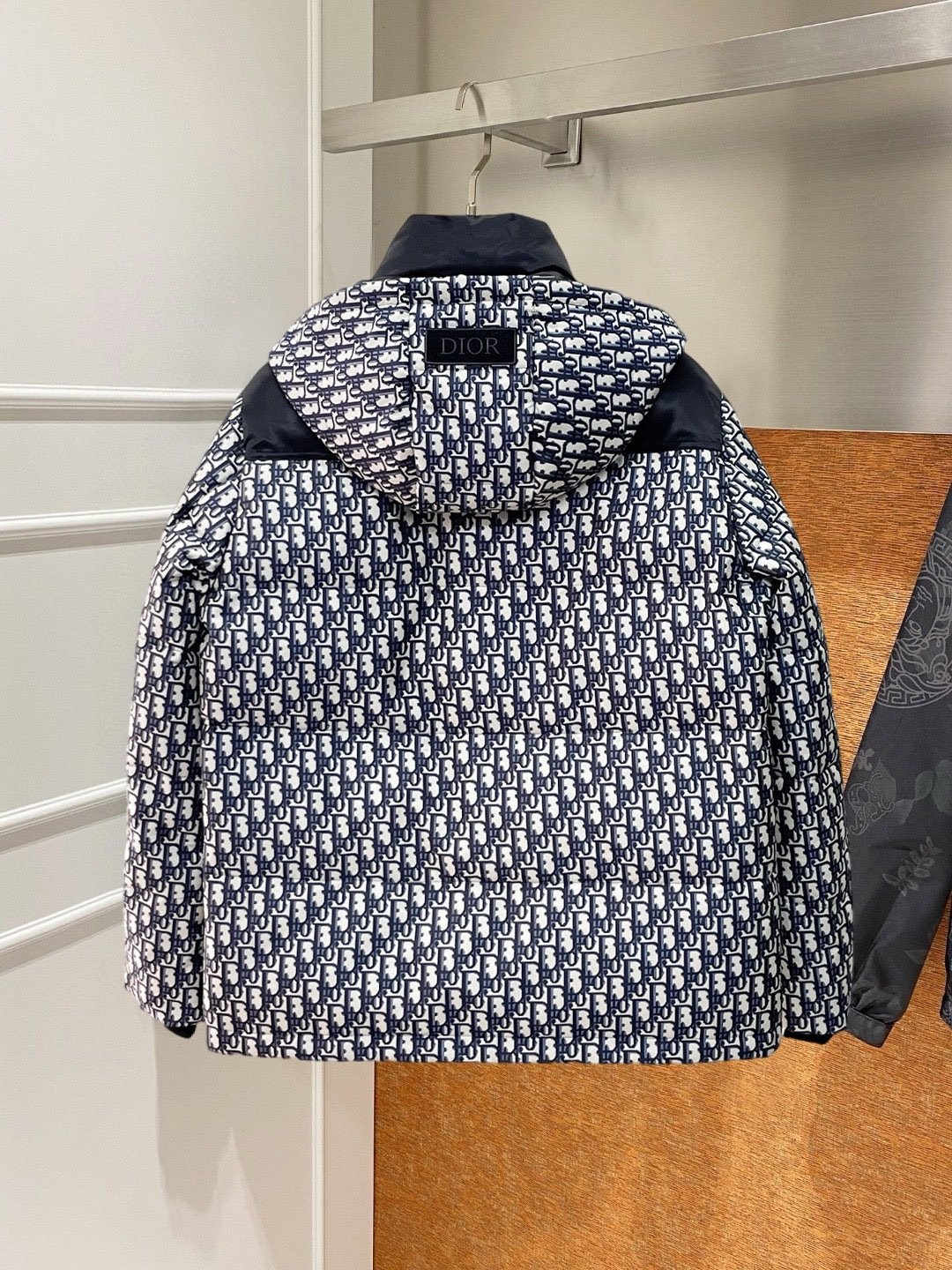 迪奥 2025秋冬新款羽绒服 原版1:1订制五金配件全进口原版定制 欢迎专柜对比 绝对的高品质 采用顶级