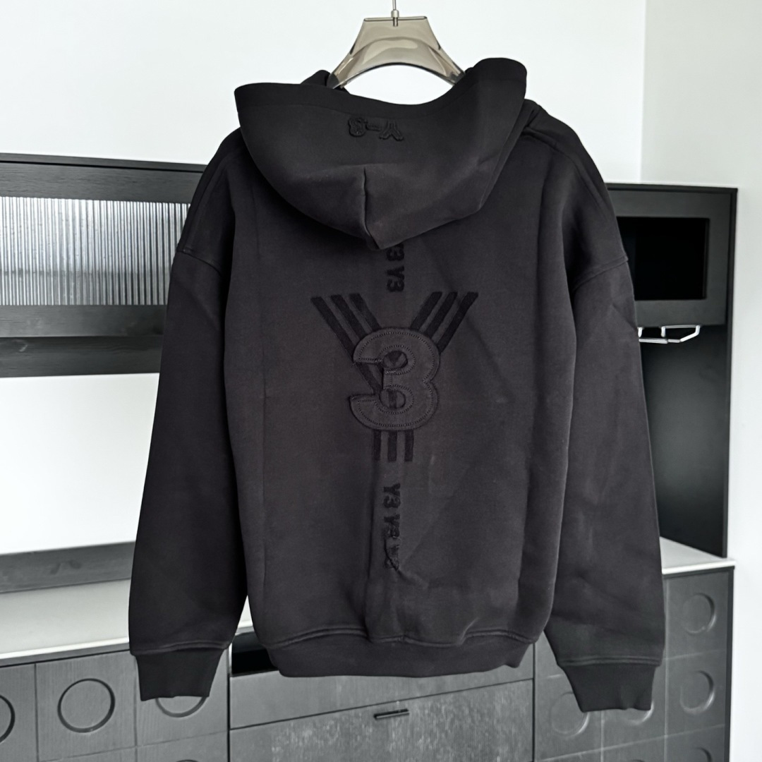 新款🆕Y-3，秋冬新款外套，秋季新款，上身效果帅气十足，男女同款，潮人必备。码数：S-XL