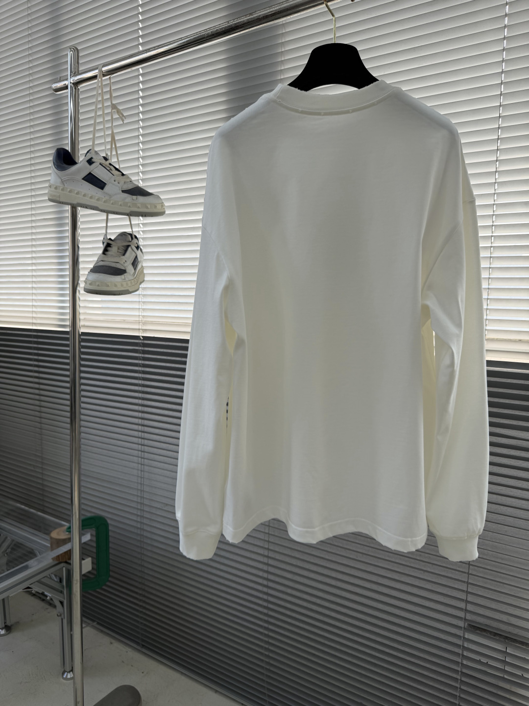 Balenciag 2025秋冬新款 320克洗水磨破圆领短袖tee 实物很棒男女同款 宽松版 尺码：X