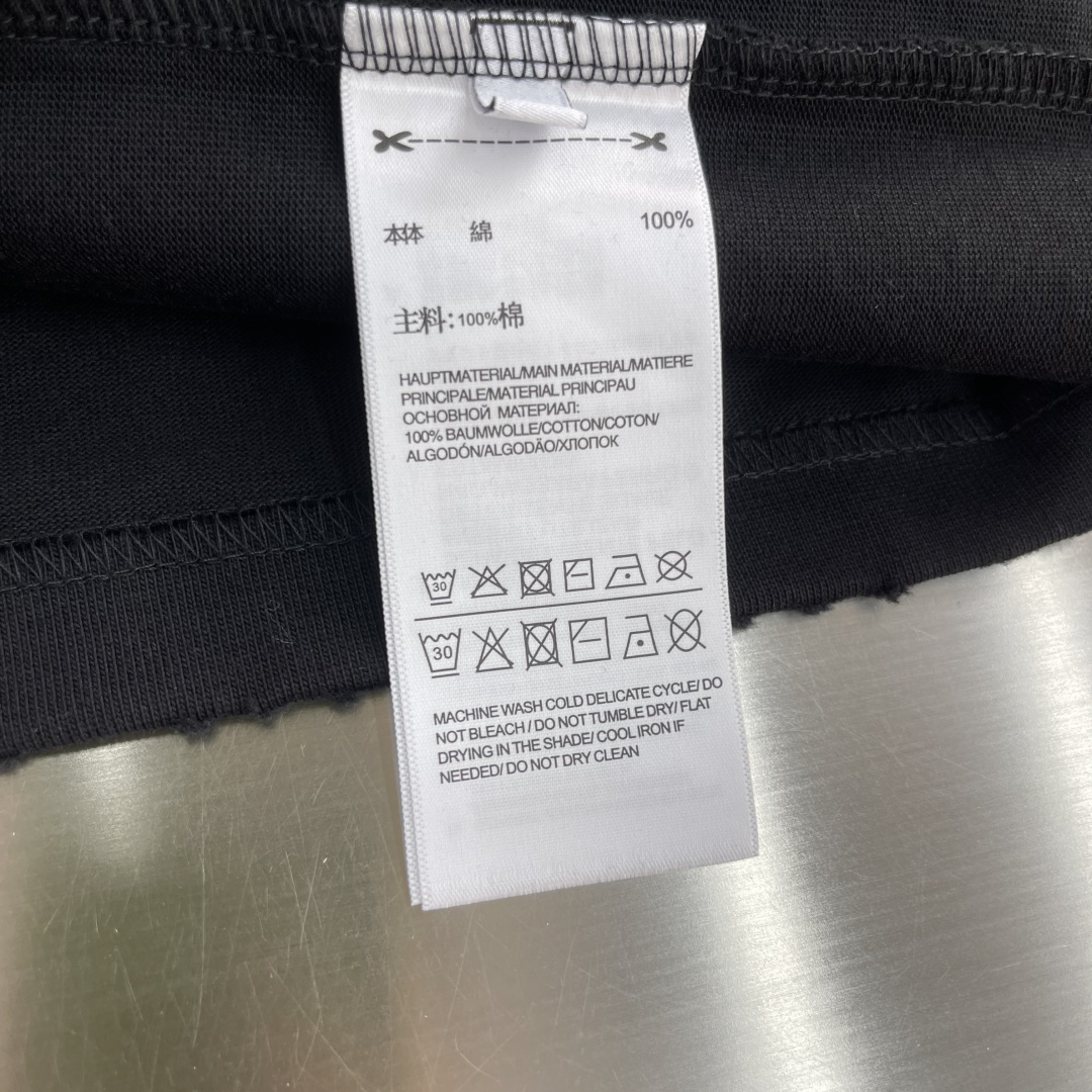 Balenciag 2025秋冬新款 320克洗水磨破圆领短袖tee 实物很棒男女同款 宽松版 尺码：X