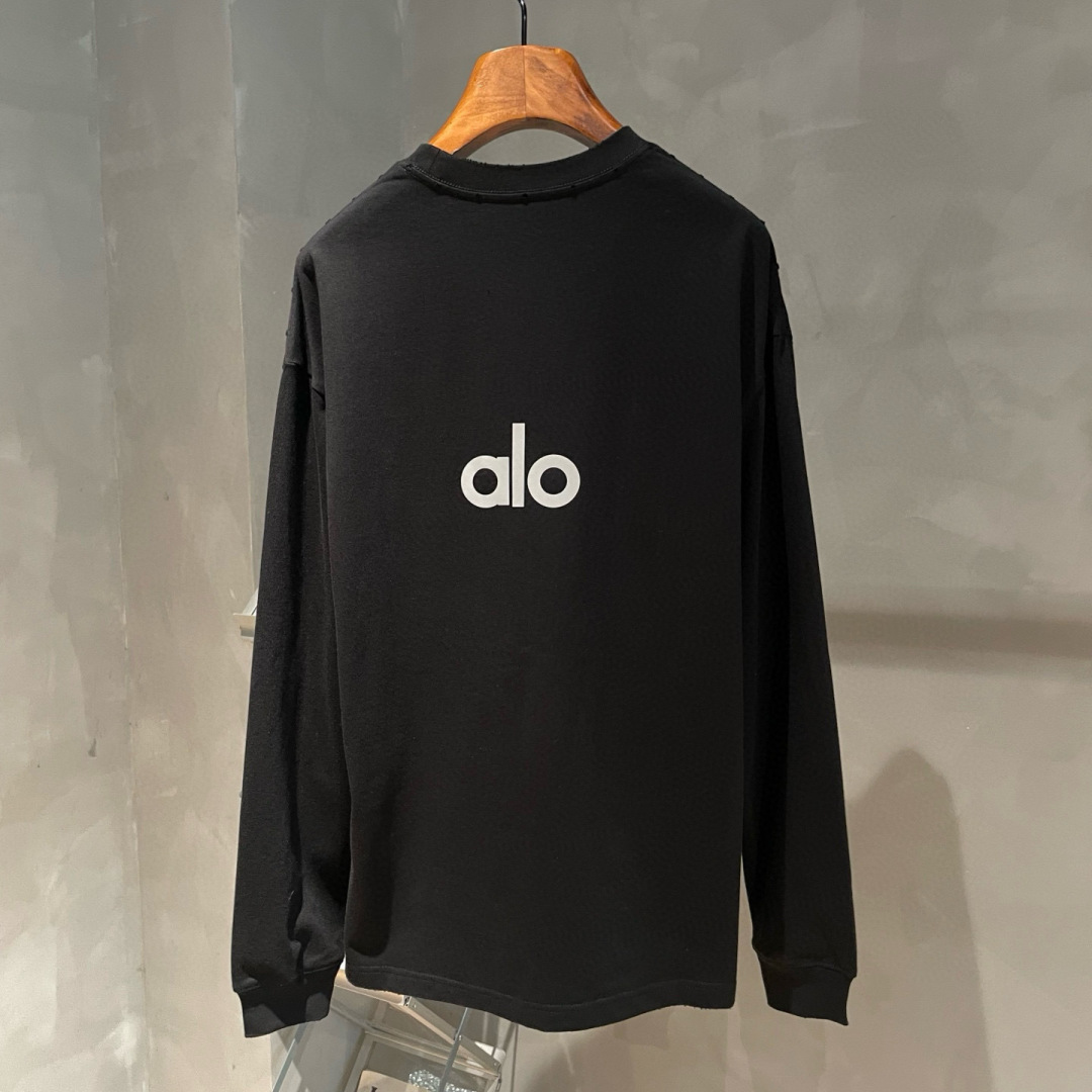 alo🌟新款秋季长袖🆕采用优质面料，手感细腻，搭配logo品牌标识，超级时尚洋气！码数:XS-XL 男女