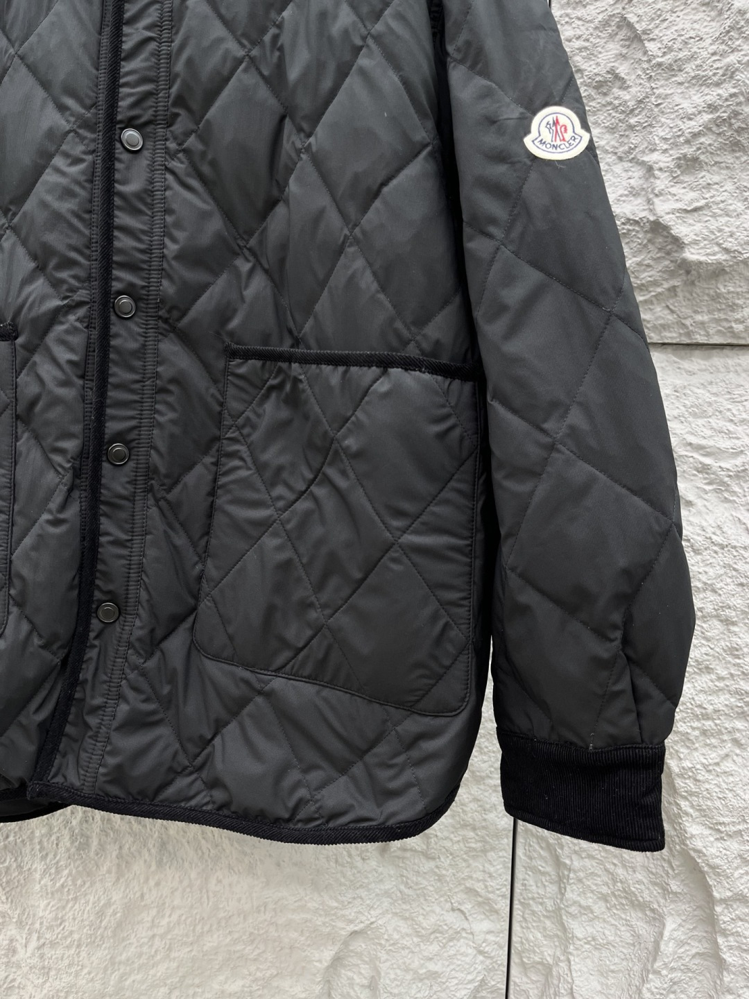 蒙口🔥🔥冬季新款羽绒90白鸭绒外套，品相非常完美，舒适保暖，非常出彩的设计，轻松将时髦感进阶，做工极为考