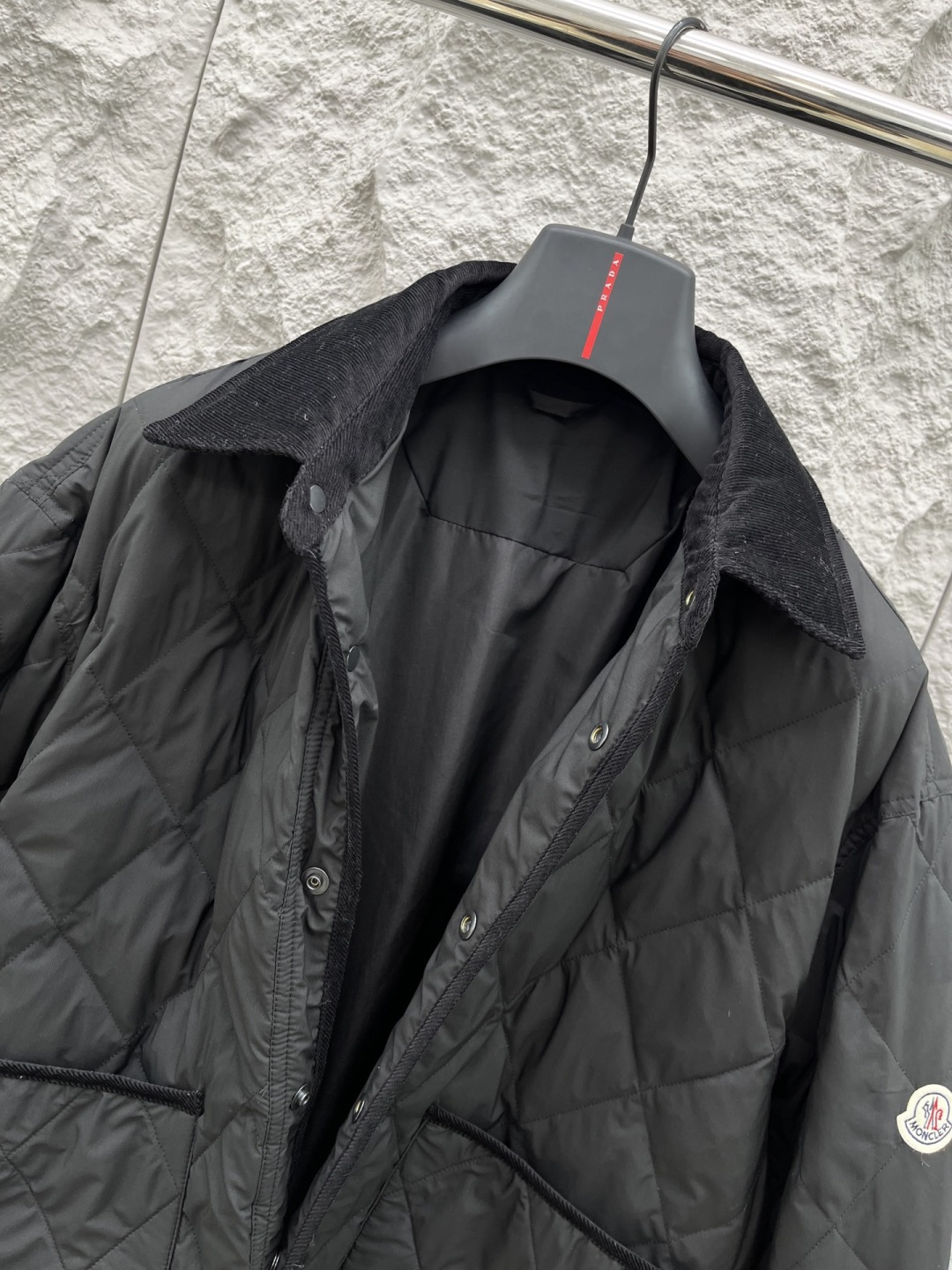 蒙口🔥🔥冬季新款羽绒90白鸭绒外套，品相非常完美，舒适保暖，非常出彩的设计，轻松将时髦感进阶，做工极为考