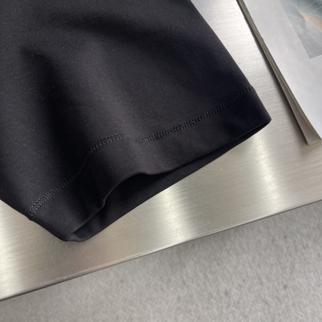 Z ZEGN 2025秋冬款棉莫代尔打底。码数：M-5XL 微阔版型精选棉与莫代尔混纺面料，亲肤柔软，内