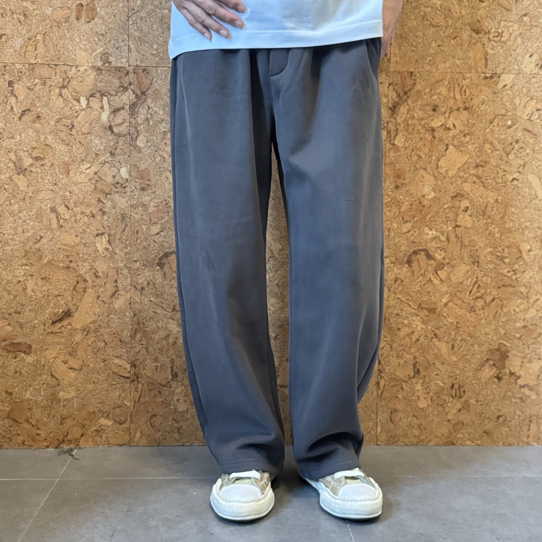MM6🌟秋冬新款休闲裤🆕采用优质面料，具有质感，松紧腰带设计，超级时尚洋气！码数：M-3XL 男女同款