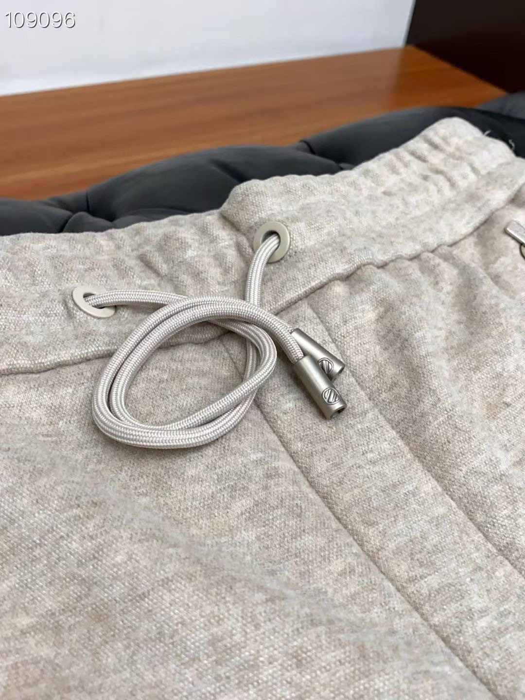 杰尼亚 𝟐𝟎𝟐𝟓秋冬上新高订轻奢休闲裤 现货供应 天丝+桑蚕丝+羊毛面料 抗皱免烫 舒适0压感 贴肤穿着