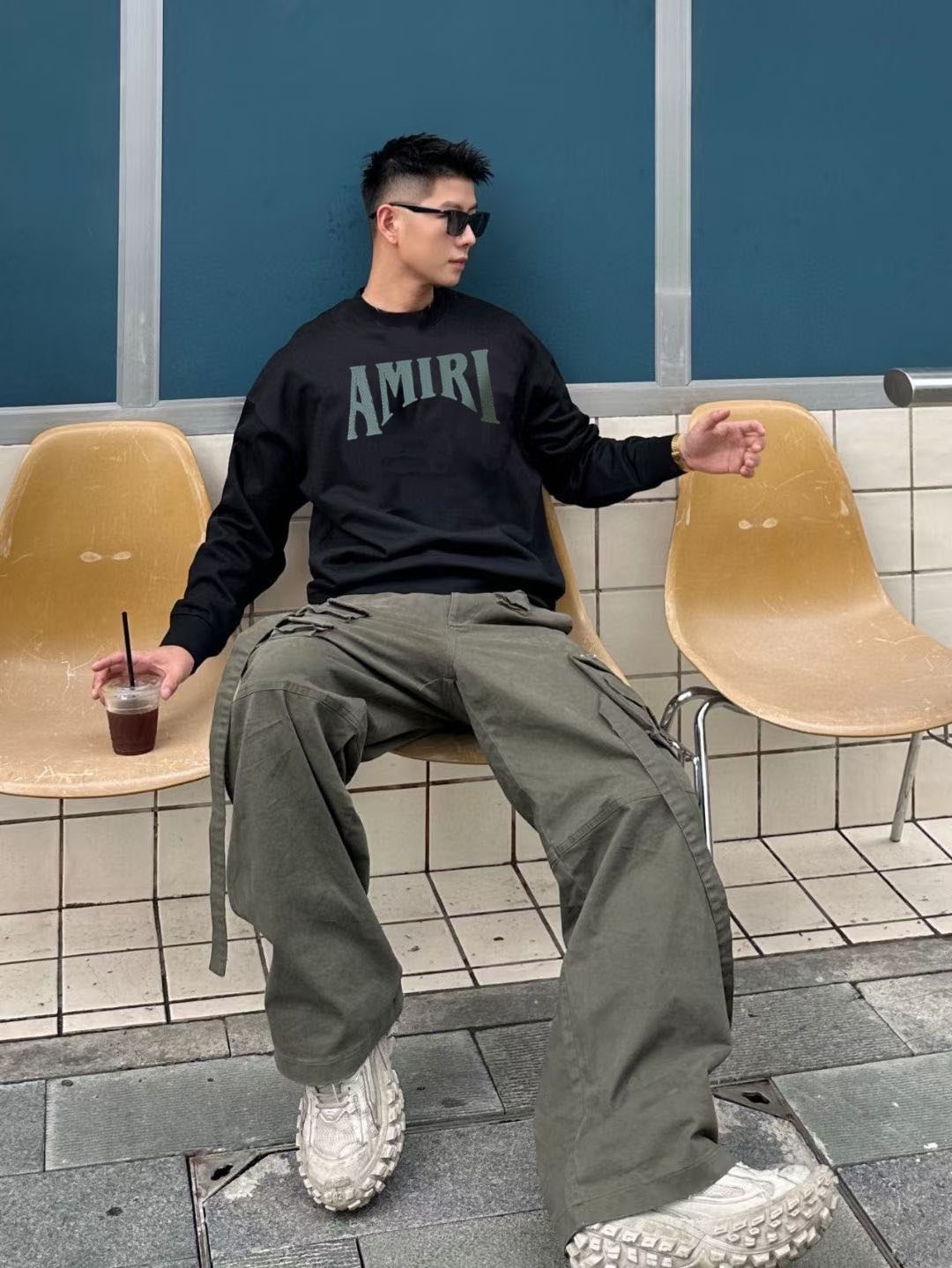 AMIRI* 2025秋冬新款圆领卫衣400克毛圈纯棉字母logo刻字膜厚板胶颜色：黑色 白色 蓝色 紫