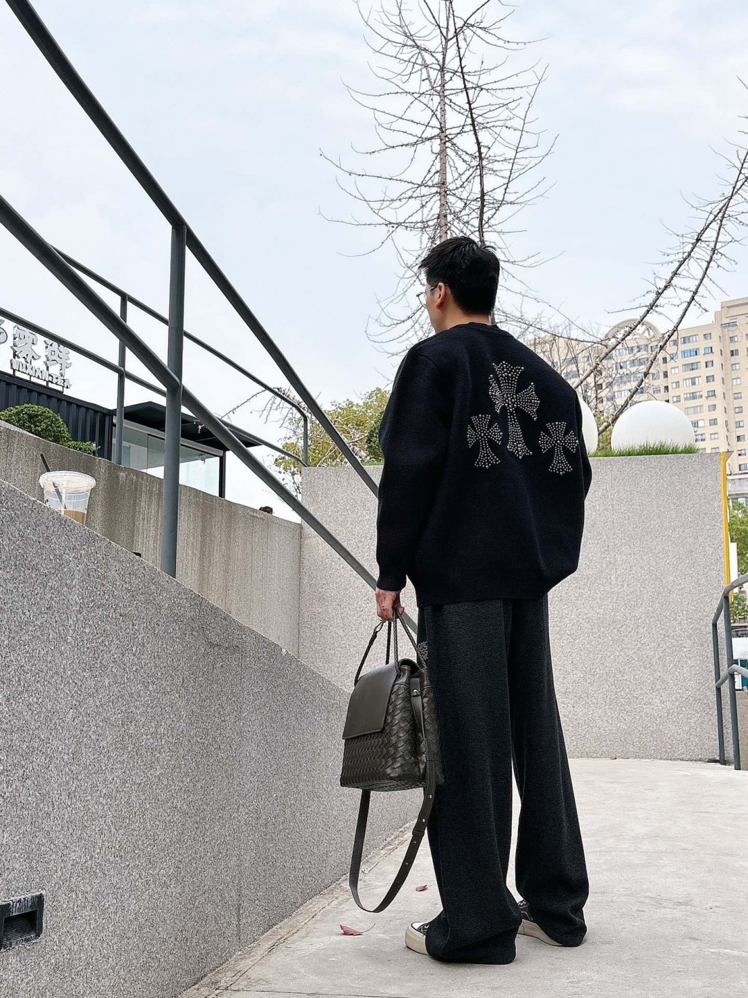 克罗心新款毛衫毛衣，上身宽松纱线采用细针织法，上身舒适，不挑身材 男女同款，秋冬毛衣，是今年最好看的情侣