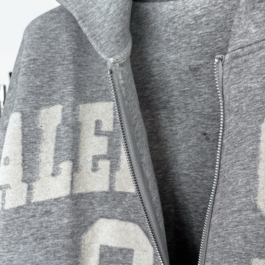 新款🆕巴黎，秋冬新款外套，秋季新款，上身效果帅气十足，男女同款，潮人必备。码数：S-XL