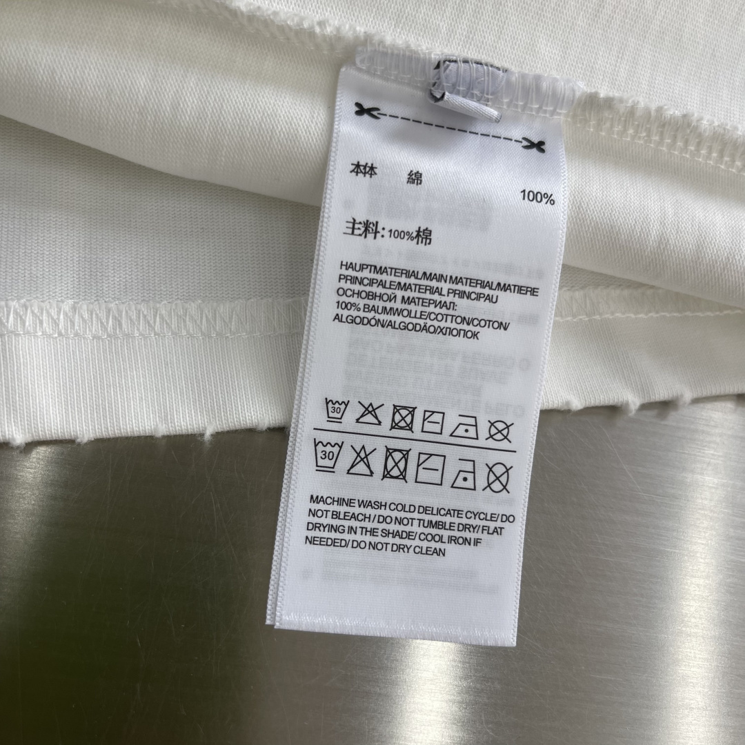 Balenciag 2025秋冬新款 320克洗水磨破圆领短袖tee 实物很棒男女同款 宽松版 尺码：X