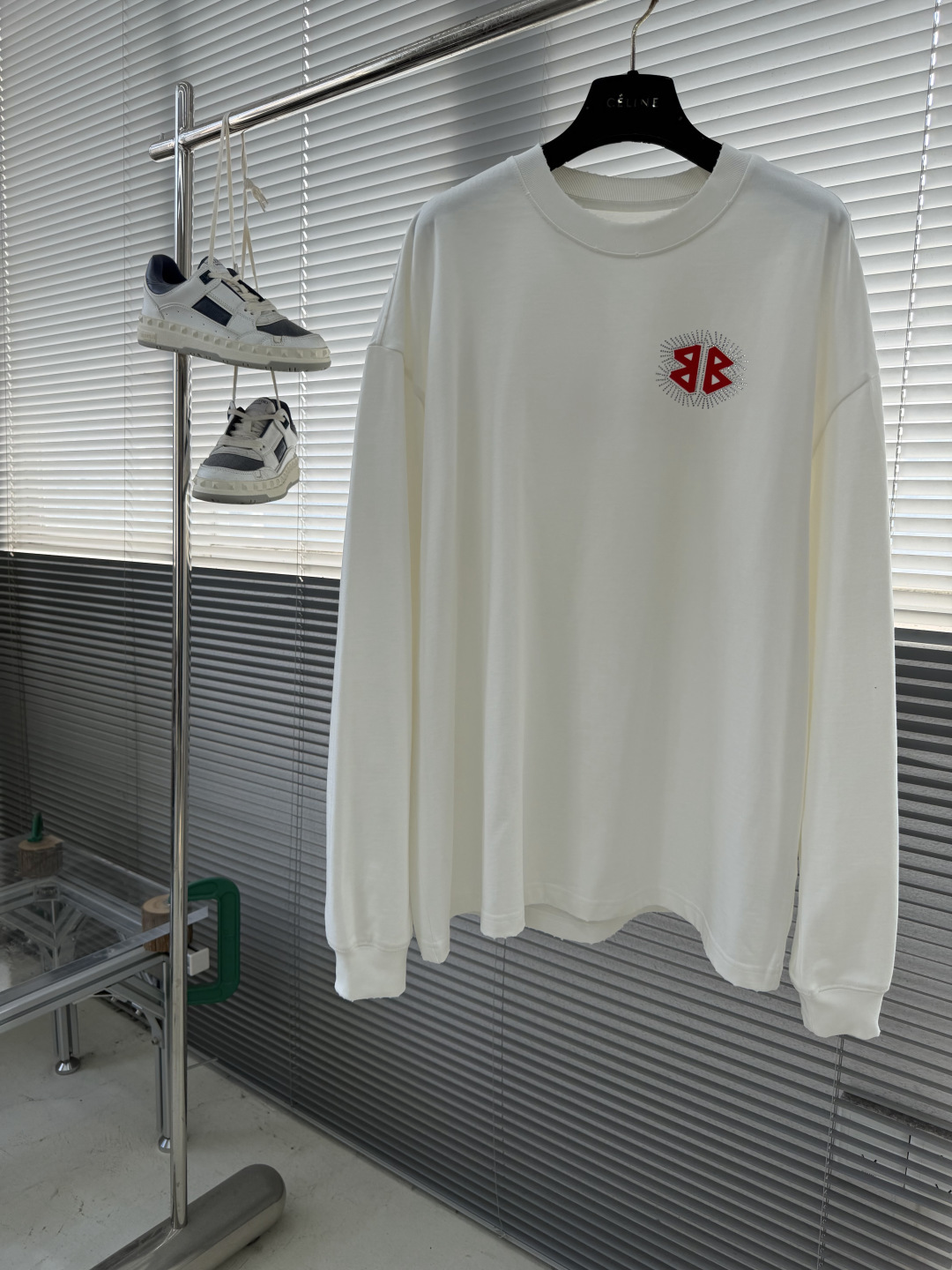 Balenciag 2025秋冬新款 320克洗水磨破圆领短袖tee 实物很棒男女同款 宽松版 尺码：X