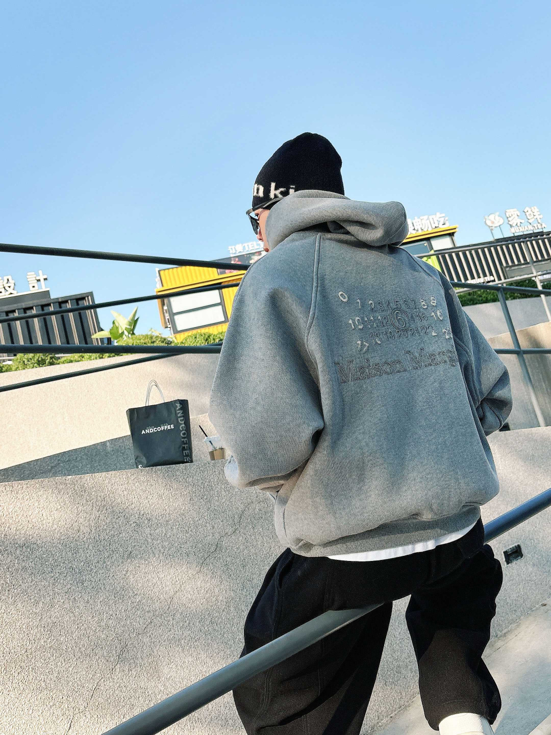 25新款加绒卫衣外套颜色：黑，灰尺码：M-3XL