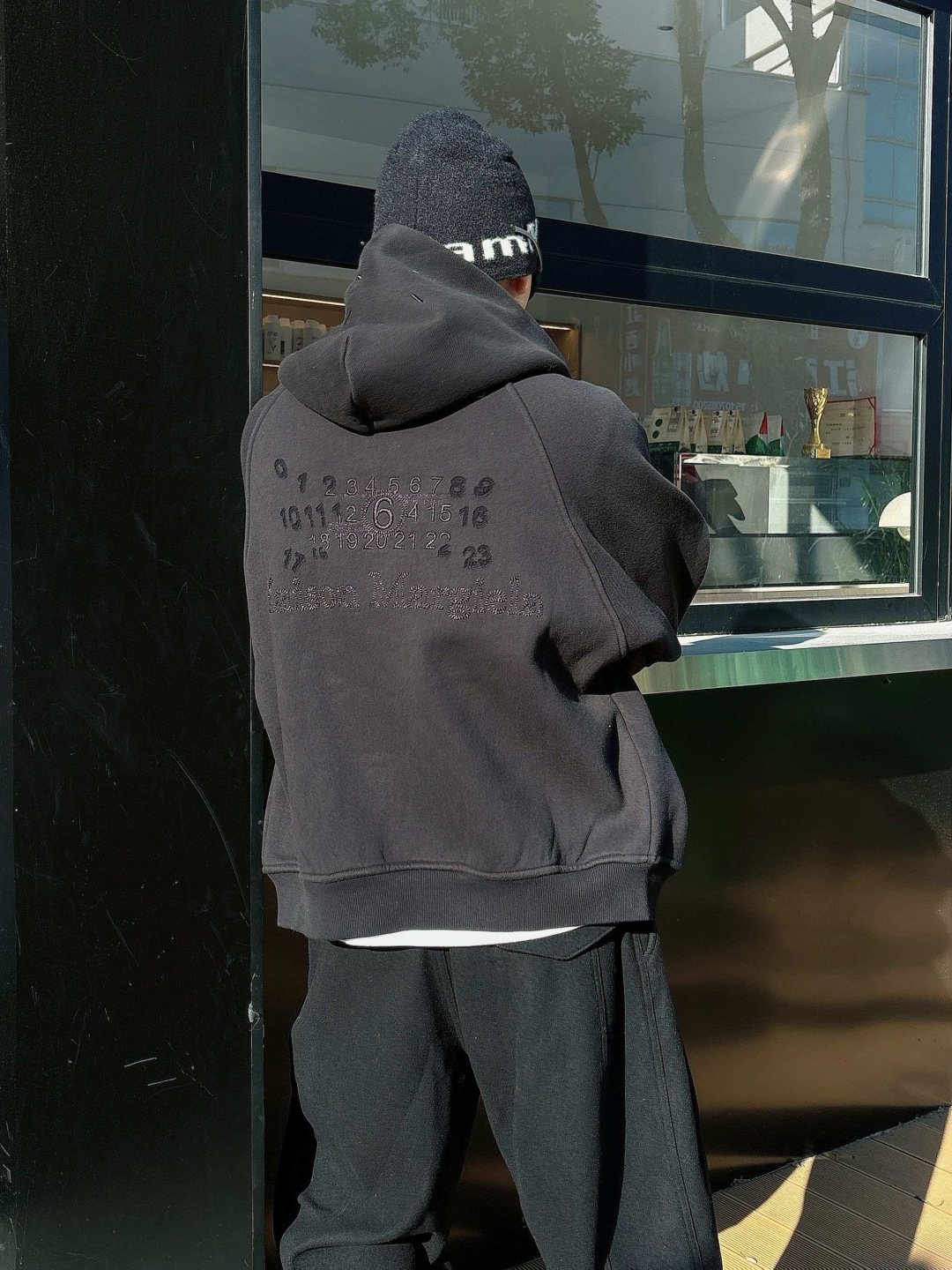 25新款加绒卫衣外套颜色：黑，灰尺码：M-3XL