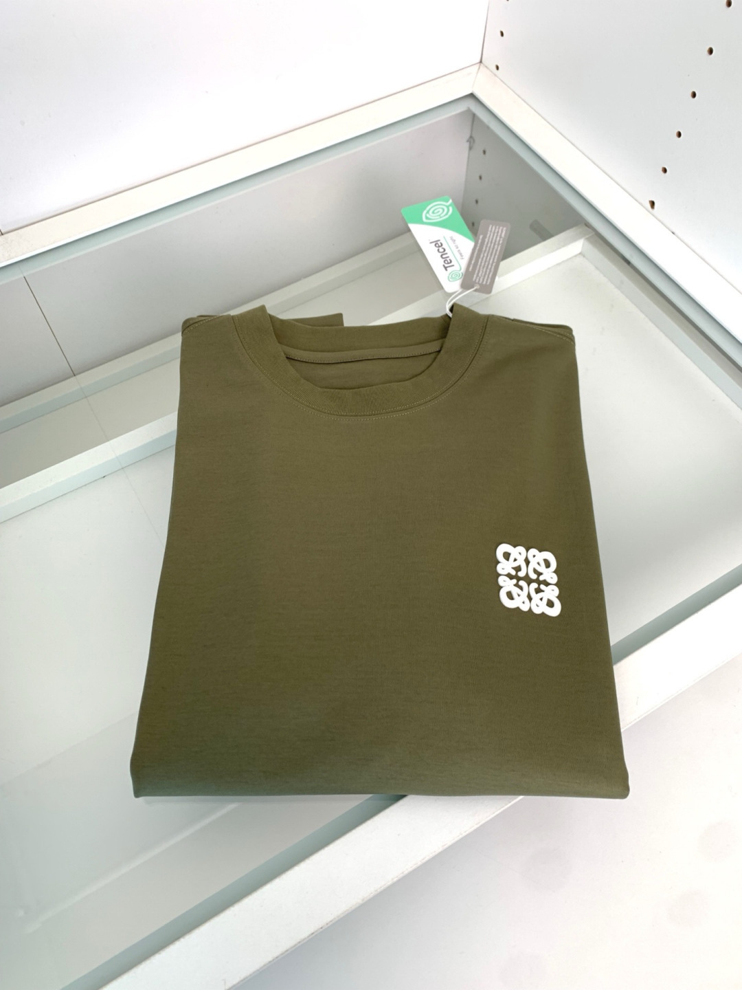 打底系列季度：2025秋冬颜色：黑色 白色 金铜色 石墨灰 藏青色 军绿色尺码: m-5xL版型：长袖打