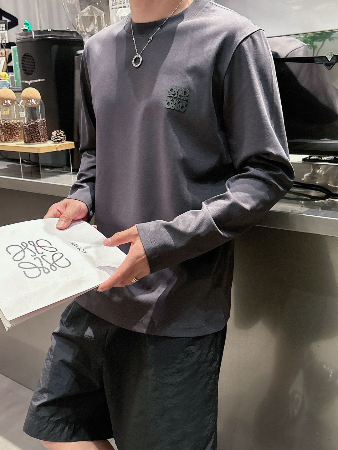 打底系列季度：2025秋冬颜色：黑色 白色 金铜色 石墨灰 藏青色 军绿色尺码: m-5xL版型：长袖打