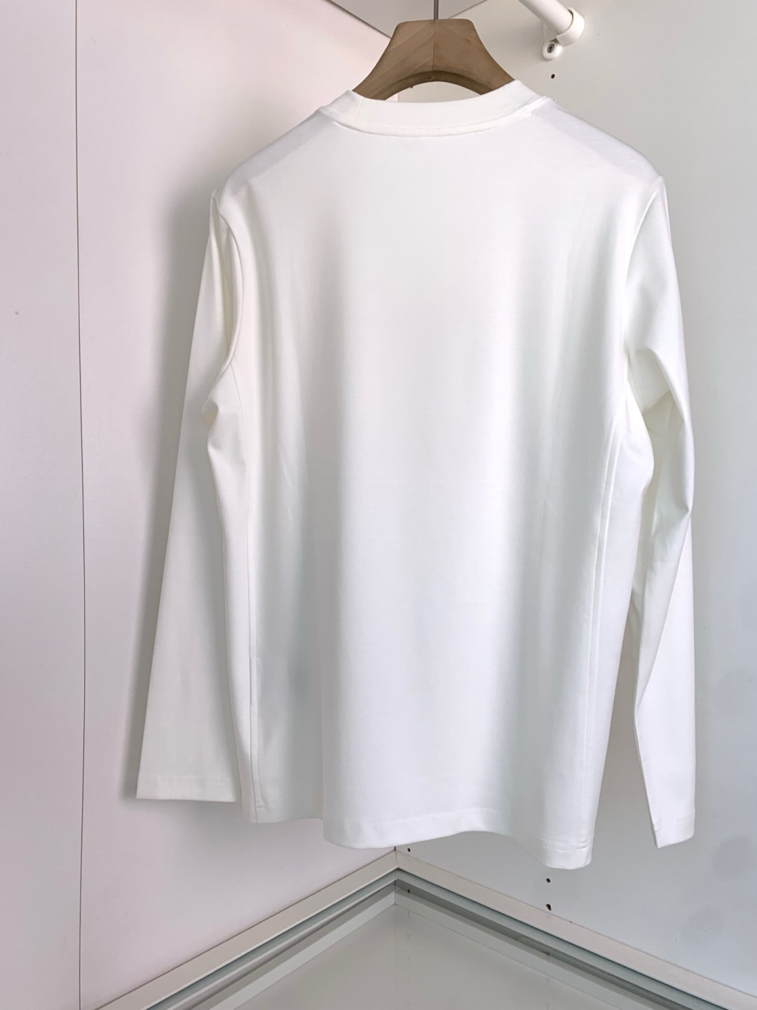 打底系列季度：2025秋冬颜色：黑色 白色 金铜色 石墨灰 藏青色 军绿色尺码: m-5xL版型：长袖打